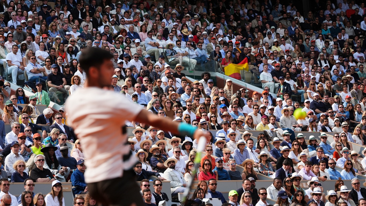 Television shows the stands of the match between Alcaraz and Sinner and surprises who is seen Television shows the stands of the match between Alcaraz and Sinner and surprises who is seen