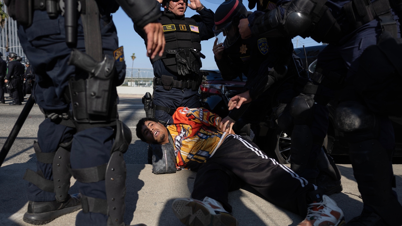 raids, riots and last minute in the United States raids, riots and last minute in the United States