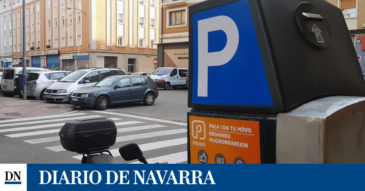 The new Blue Zone of Pamplona incorporates new forms of payment and the elimination of half of the parking meters The new Blue Zone of Pamplona incorporates new forms of payment and the elimination of half of the parking meters