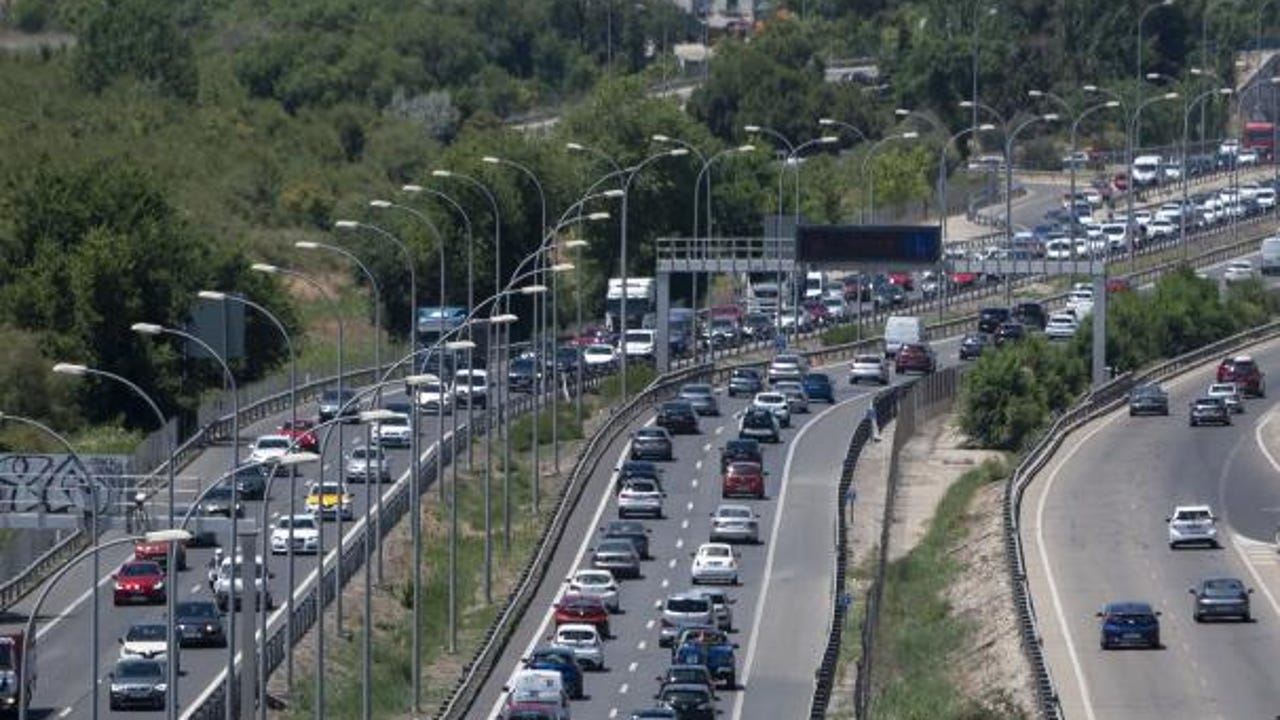 Contamination produces 62,000 urgent income per year in Spain and a cost of 900 million euros Contamination produces 62,000 urgent income per year in Spain and a cost of 900 million euros