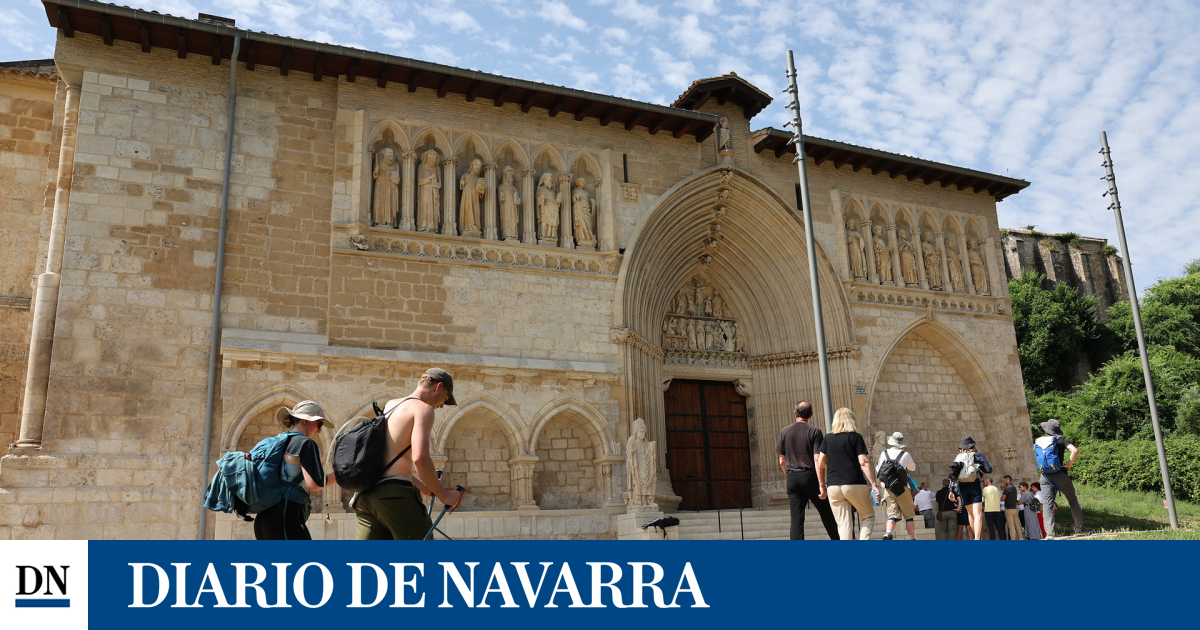 The Holy Sepulcher of Estella looks after the restoration of his facade